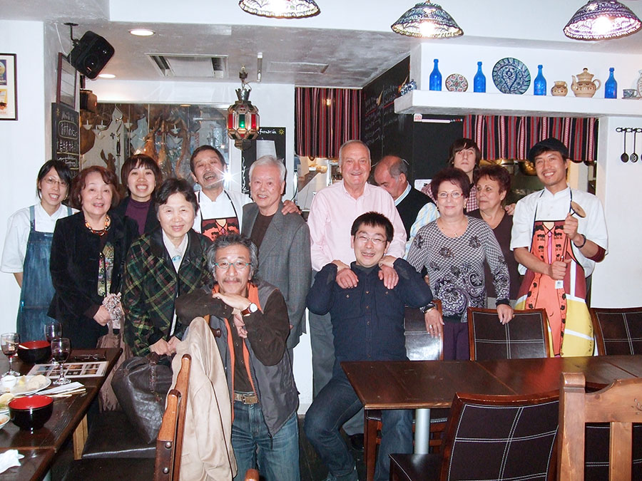 Emilio viene a Japón después de nueve años. 11-2009